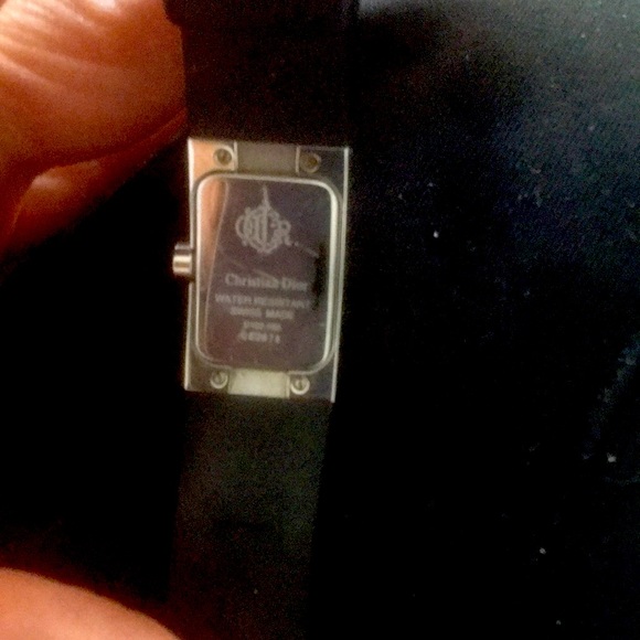 DIOR Timeless Elegance: Vintage CHRISTIAN  DIOR  Diorific Leather Bracelet Watch - Picture 8 of 11